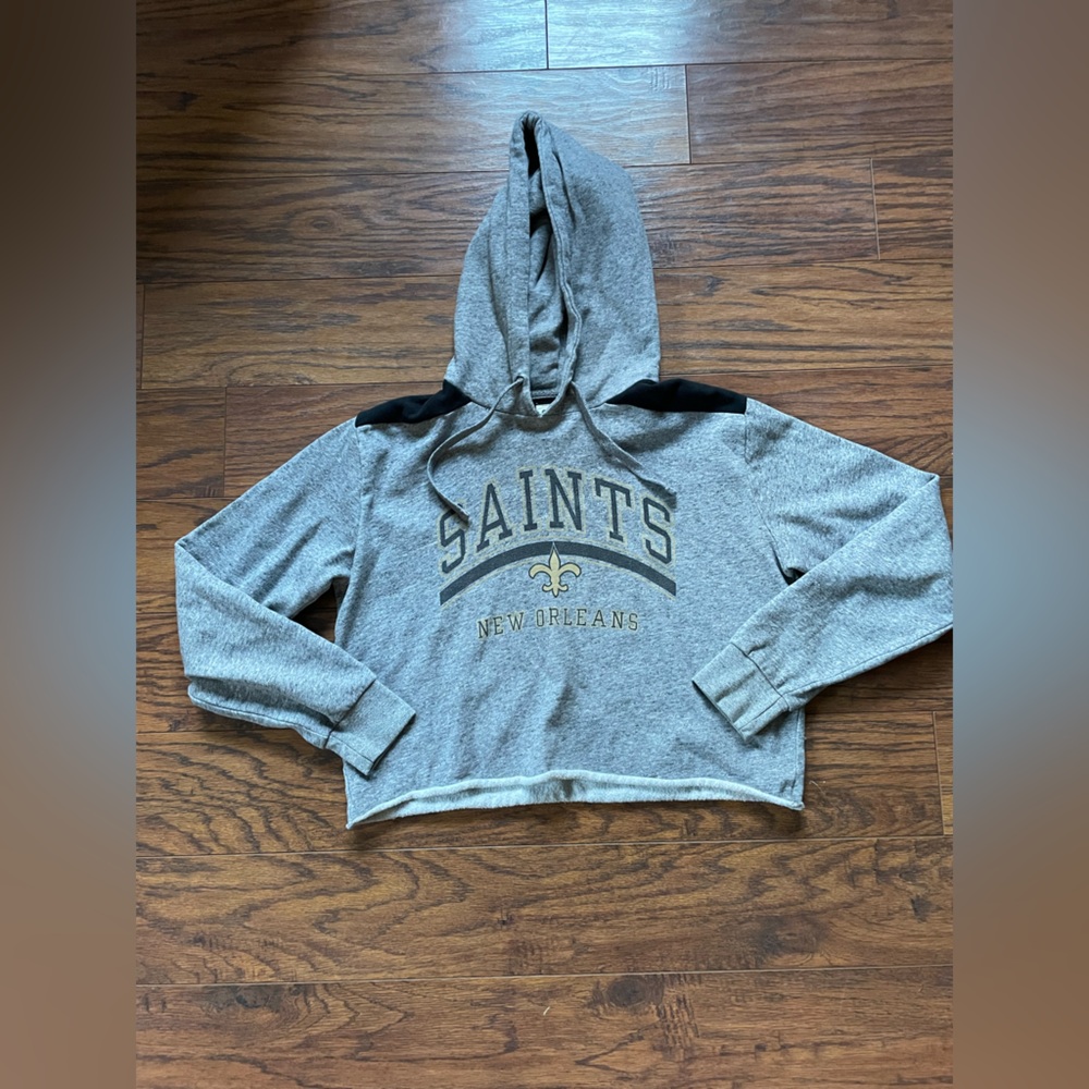 American Eagle Tailgate New Orleans Saints Cropped Hoodie